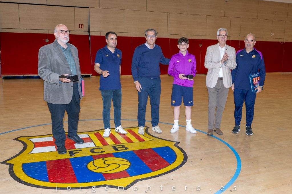Entrega del trofeu Associació de Veterans 2026 Infantil B a Guim Espanyol